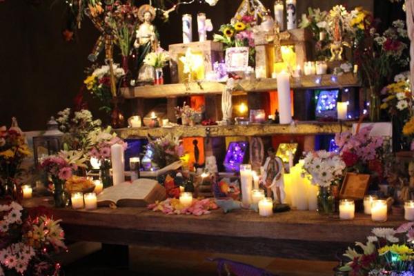 la Ofrenda altar installation by César Viveros with inspiration and input from members of South Philadelphia's Mexican community